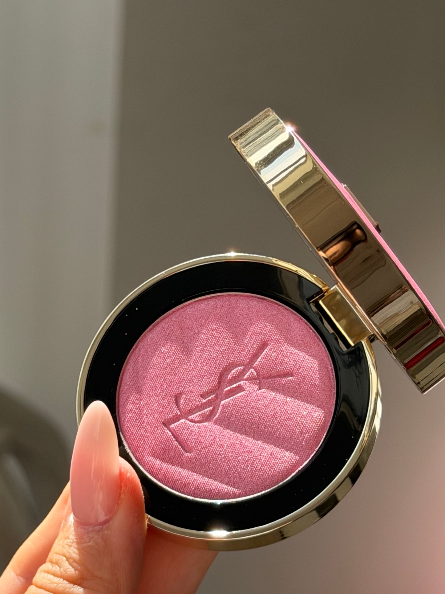 YSL Make Me Blush - Bold Blurring Blush (10)