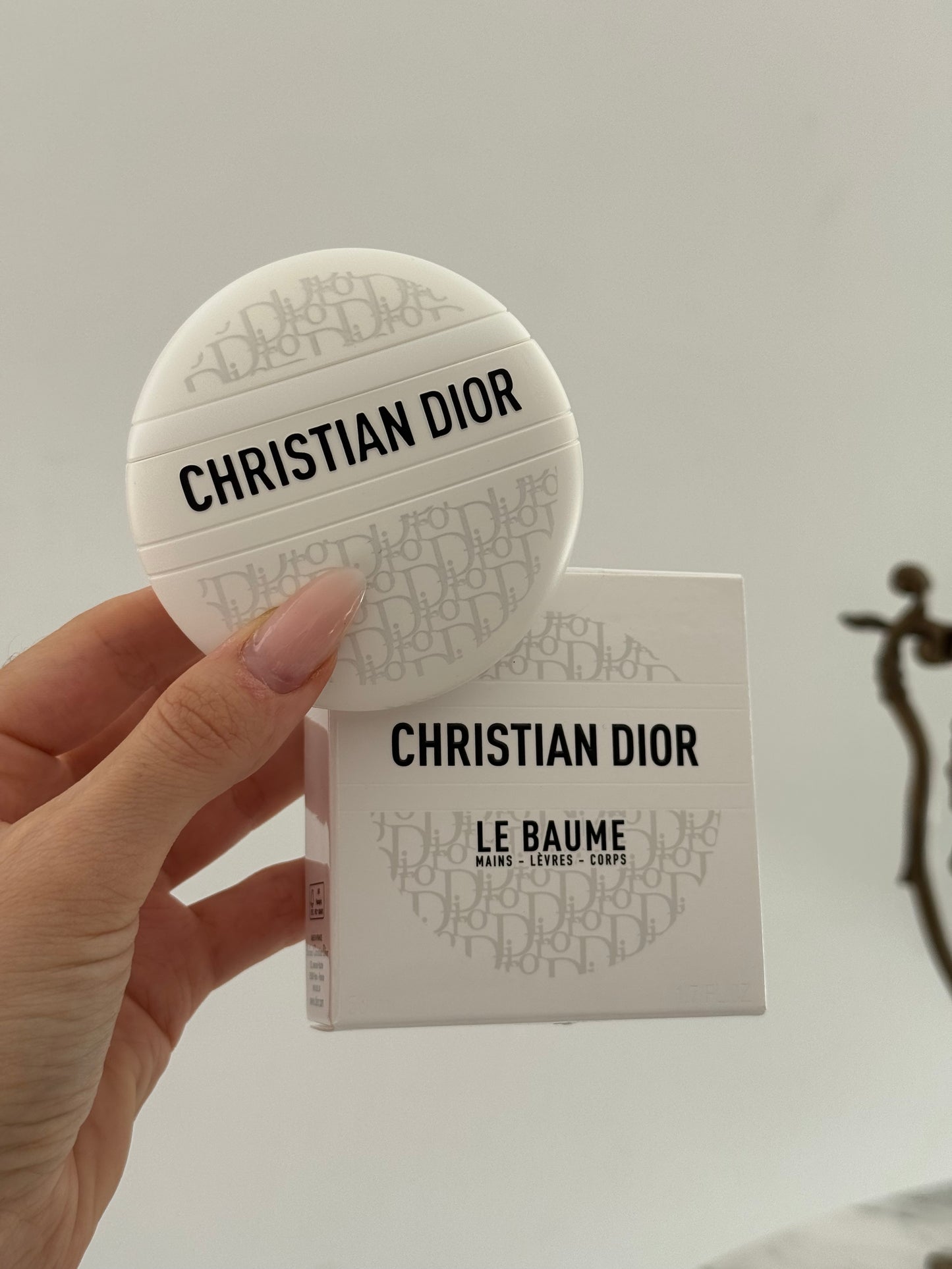 DIOR Le Baume
Revitalizing Balm for Hands, Lips and Body