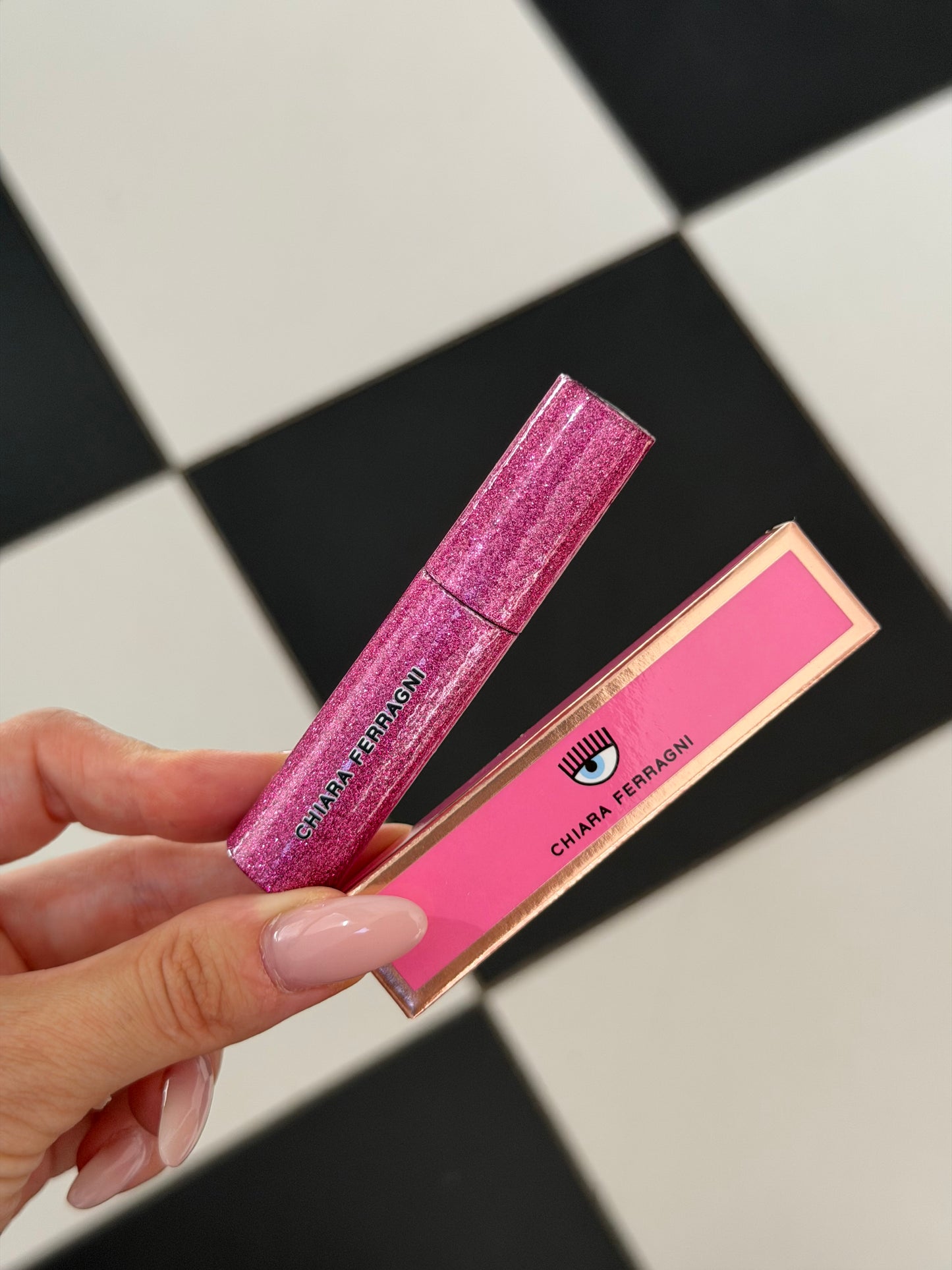CHIARA FERRAGNI Brow Gel - Don’t Move