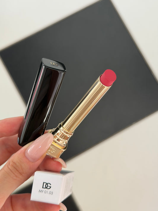DOLCE&GABBANA My Comfy Matte Lipstick - My 01.03
Instant Rich Color & Hydration Lip Stylo
