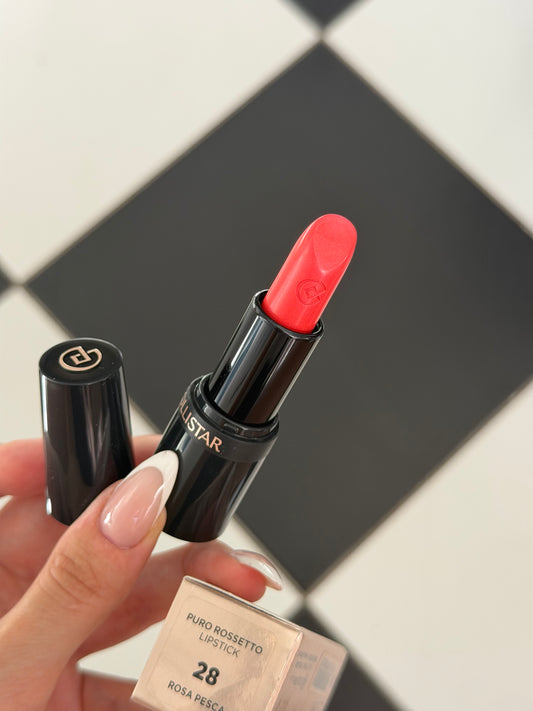 COLLISTAR
Puro Lipstick (28)
Hydrated Lips With a Long-Lasting Matte Finish