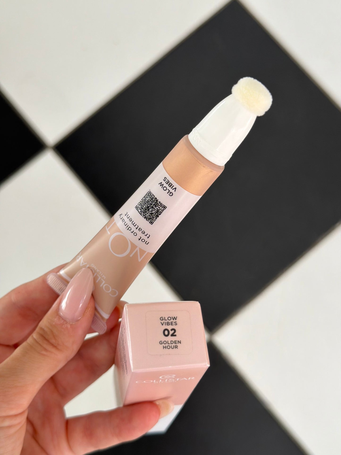 COLLISTAR Not Glow Vibes
Liquid Highlighter (02)