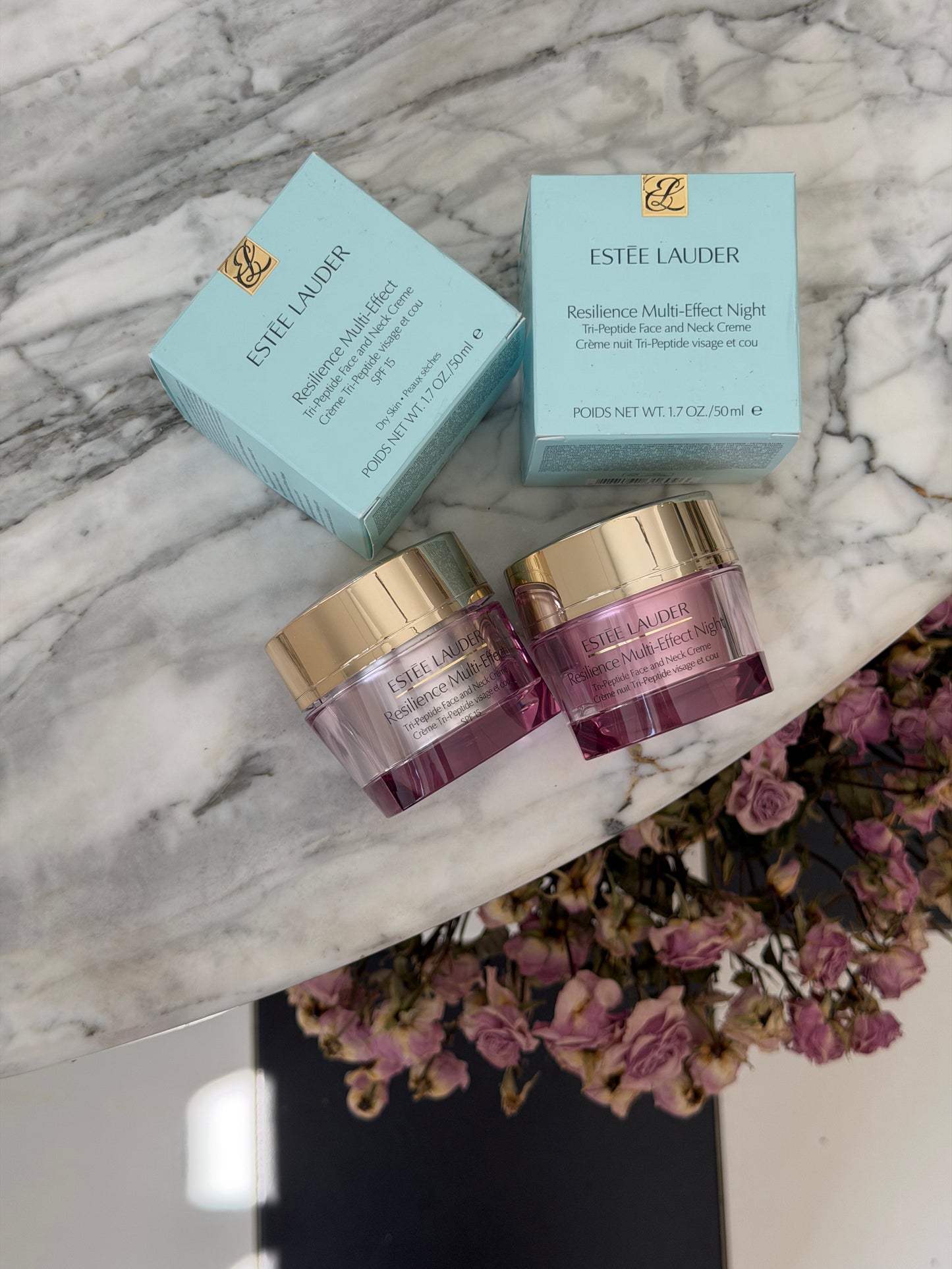 ESTEE LAUDER Resilience Multi-Effect Night
Tri-Peptide Face and Neck Creme SPF15