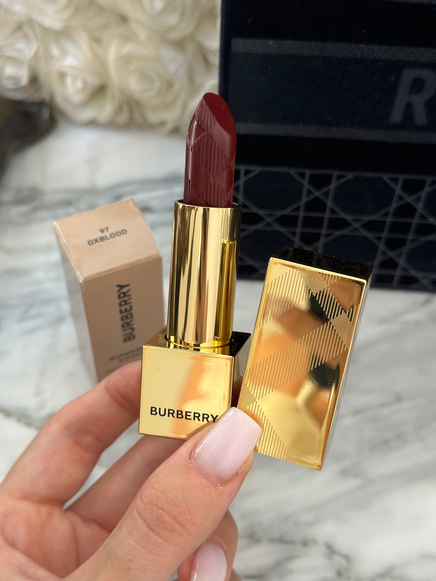 BURBERRY Kisses Lip Colour - Lipstick (97)