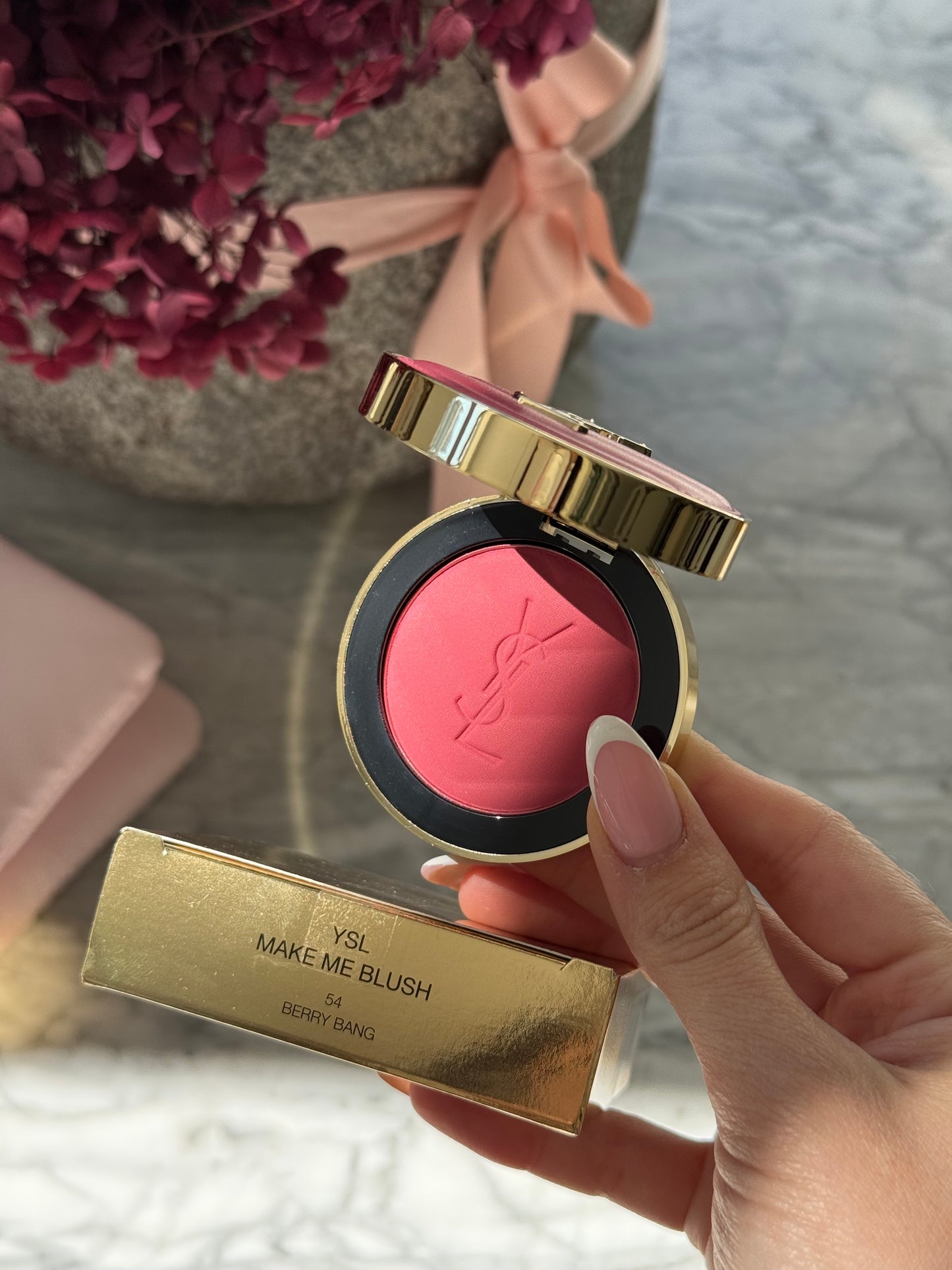 YSL Make Me Blush - Bold Blurring Blush (54)