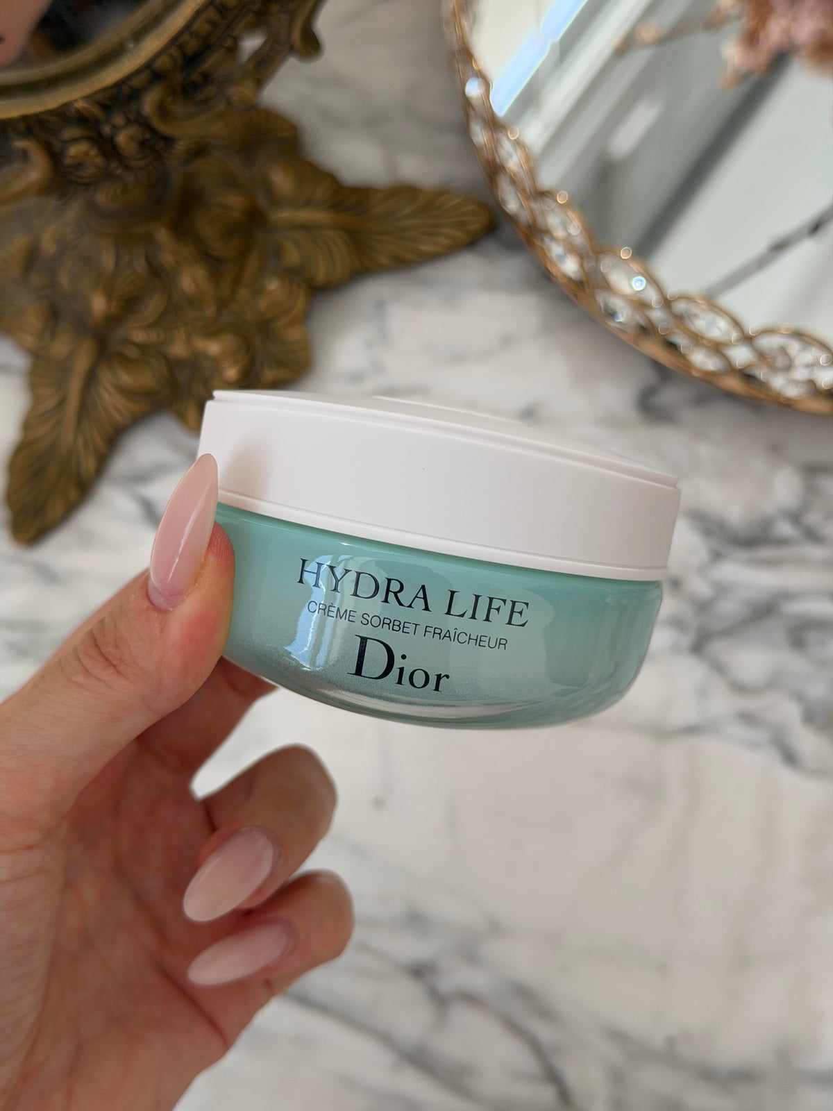 DIOR Hydra Life Fresh Sorbet Creme
Hydrating Face and Neck Cream - Hydrates, Plumps and Enhances