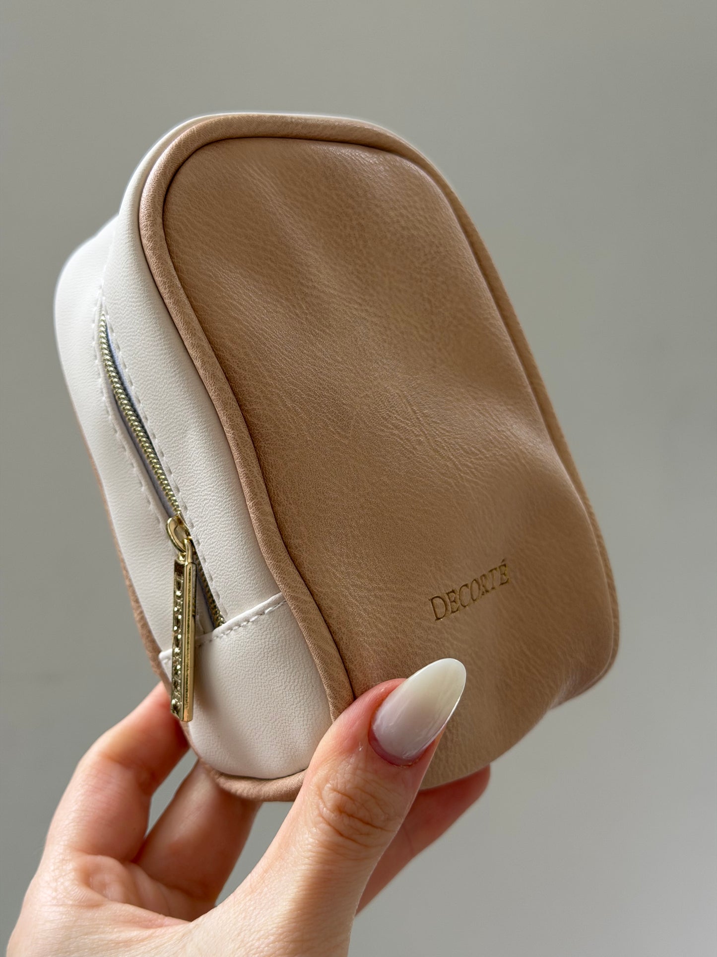 DECORTÉ
Beauty Pouch Gift