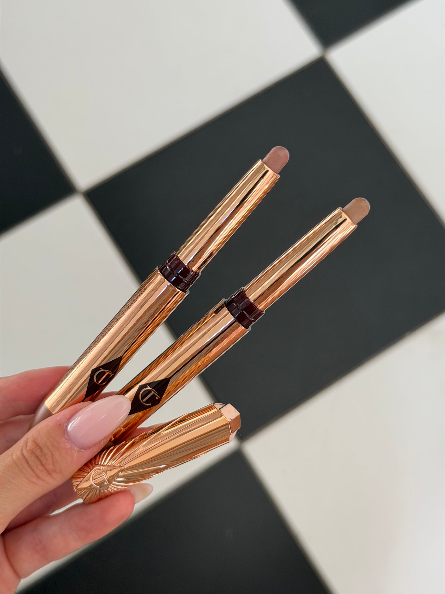 CHARLOTTE TILBURY Exagger-Eyes Easy Eye Shadow Stick - Cashmere Sculpt