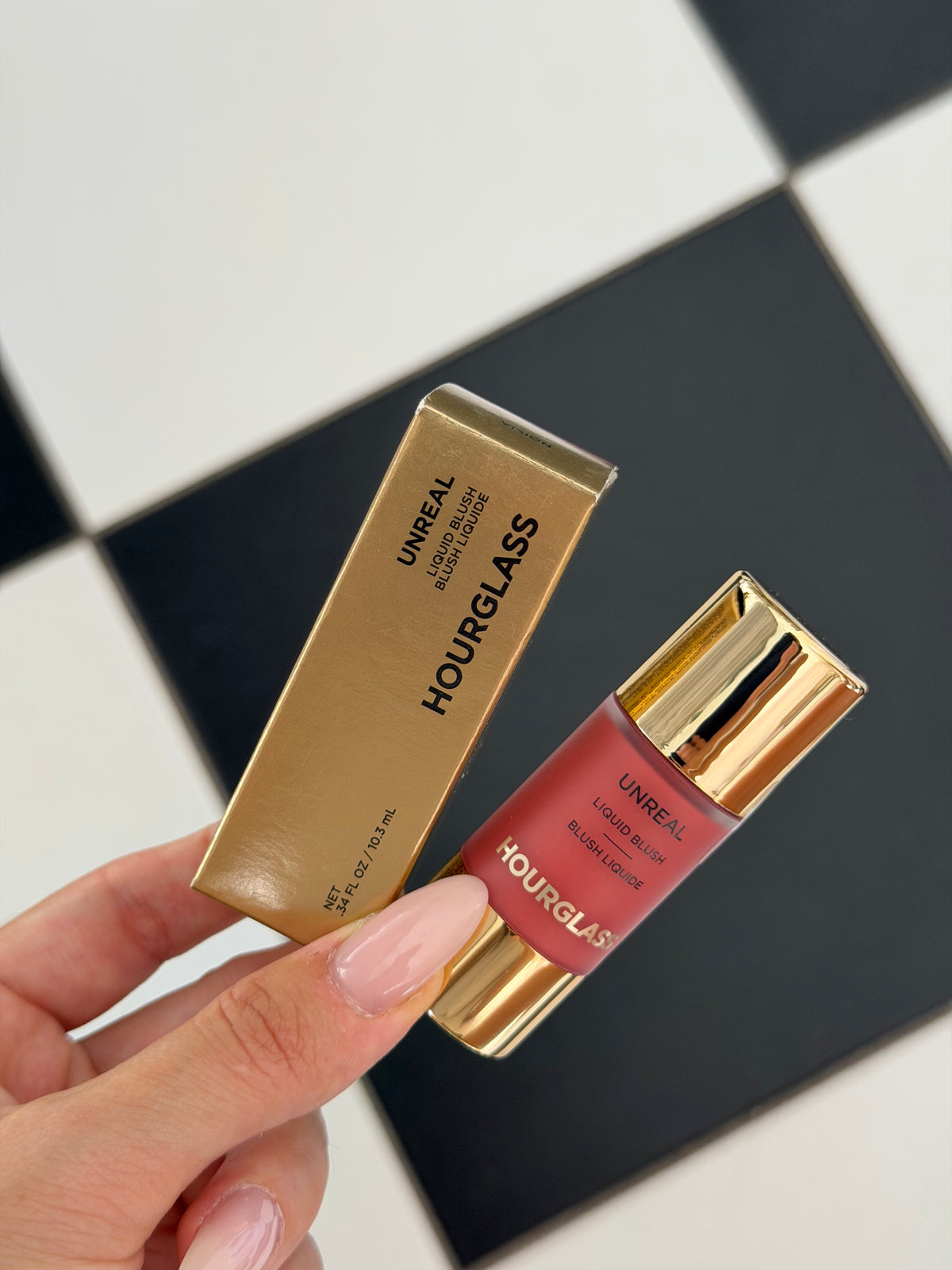 HOURGLASS Unreal Liquid Blush - Vision
All Day, Weightless Wear - Natural Finish