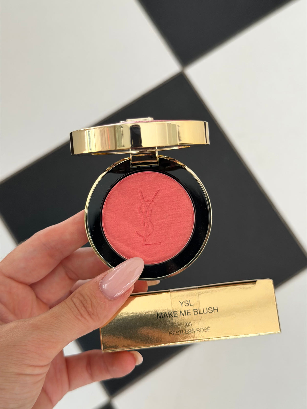 YSL Make Me Blush - Bold Blurring Blush (93)