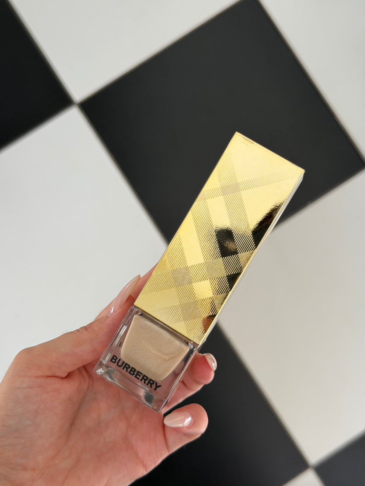BURBERRY
Beyond Radiance Primer
Bare Glow