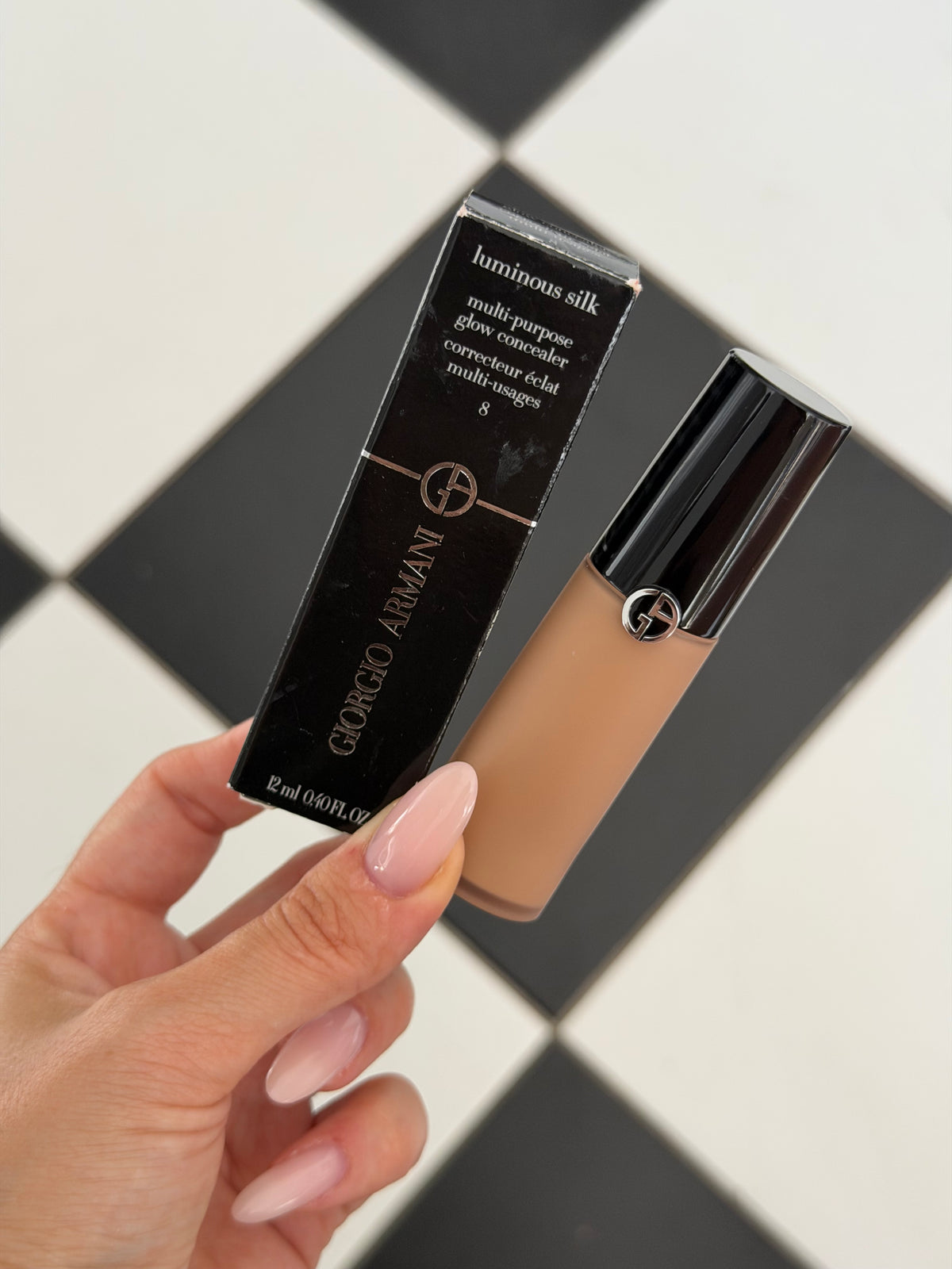 ARMANI Luminous Silk Hydrating & Brightening Concealer (8)