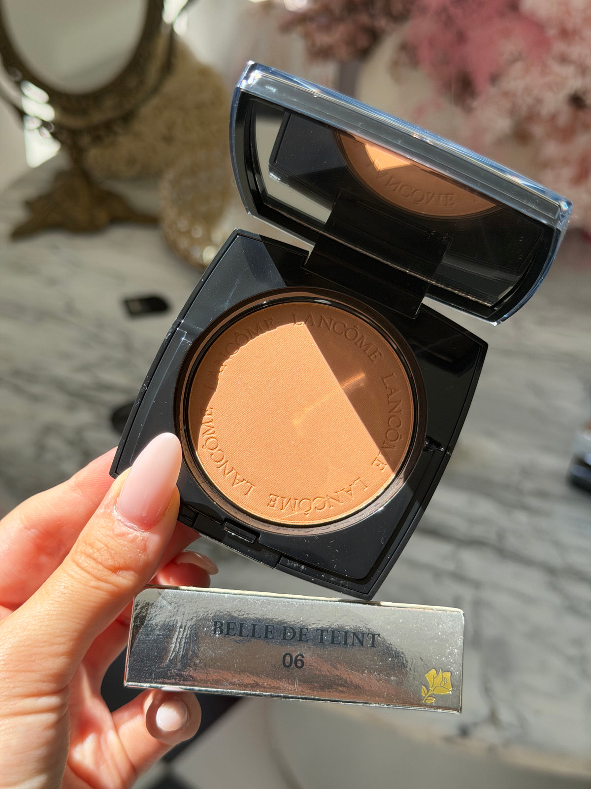 LANCÔME Belle De Teint - Natural Healthy Glow Sheer Blurring Powder (06)