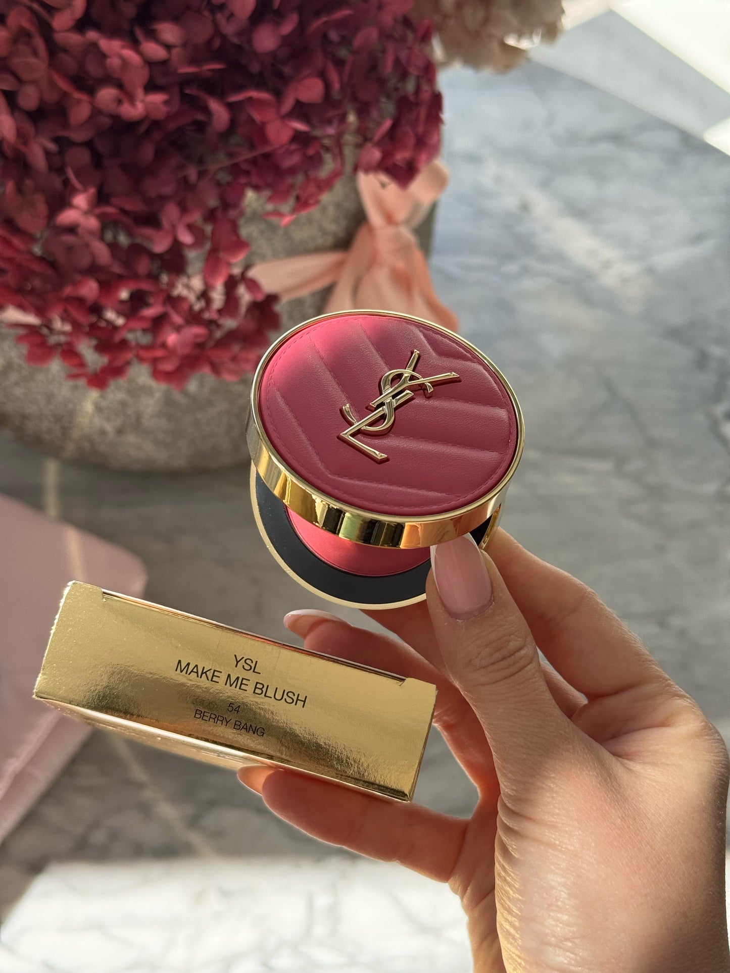 YSL Make Me Blush - Bold Blurring Blush 54