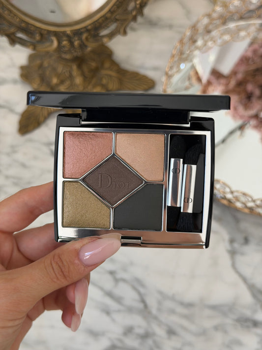 DIOR Diorshow 5 Couleurs
Eye Palette - 5 Eyeshadows - High Color and Long Wear (579)