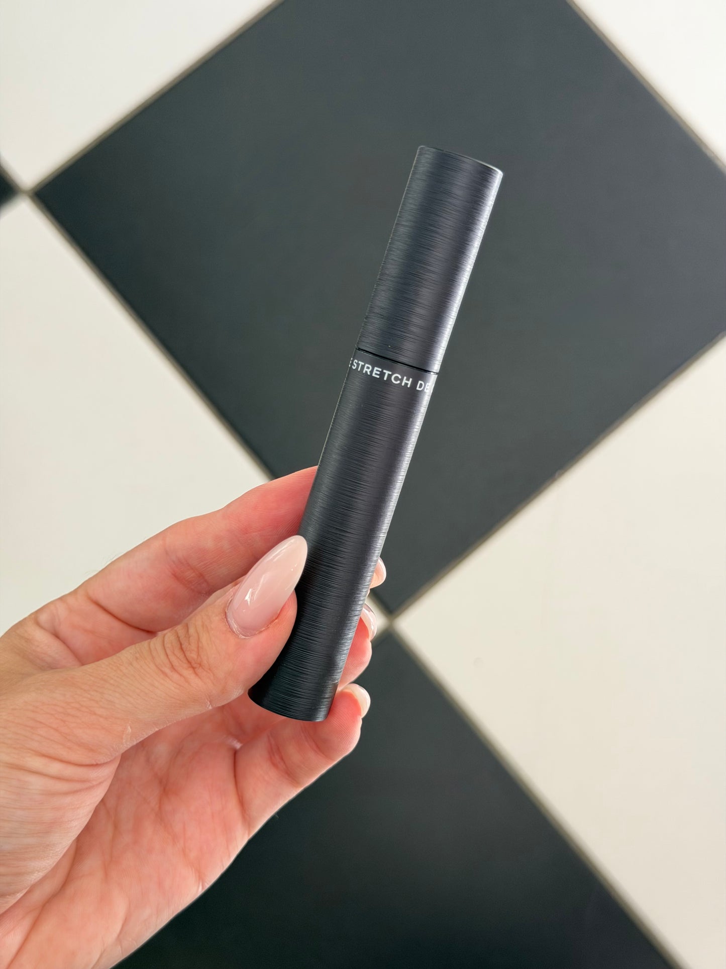 CHANEL Le Volume Stretch De Chanel
Volume And Length Mascara
3D-Printed Brush