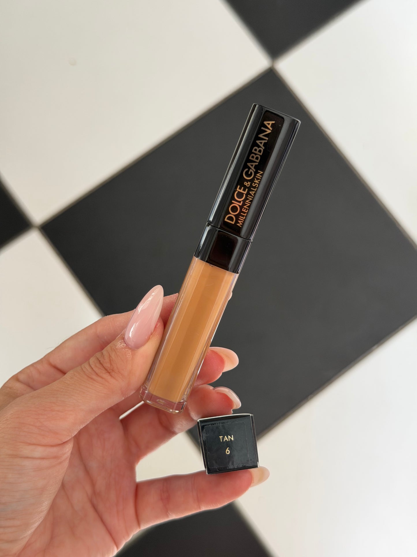 DOLCE&GABBANA
Millennial Skin Longwear Concealer (6)