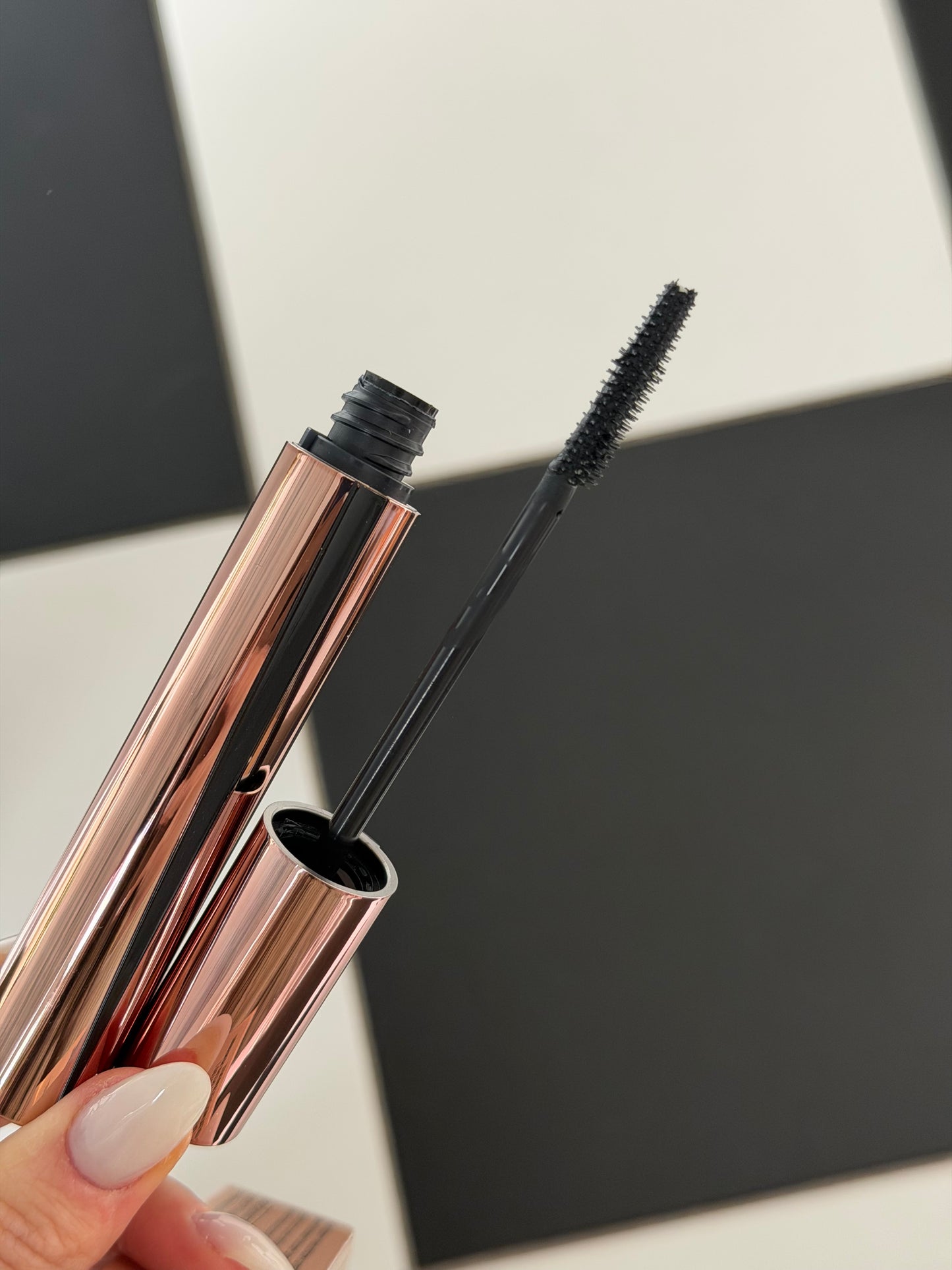 COLLISTAR Infinito Mascara
Extreme Length, Definition Lifting Effect