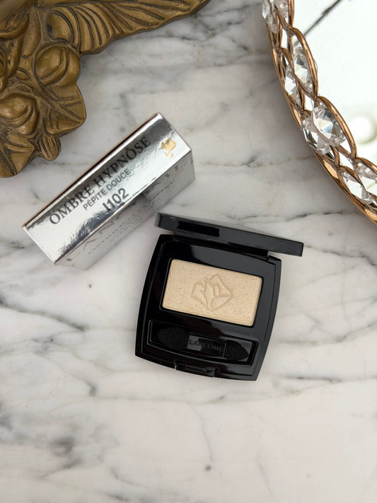 LANCÔME 
Ombre Hypnôse Mono Eye Shadow High Fidelity Color (I102)