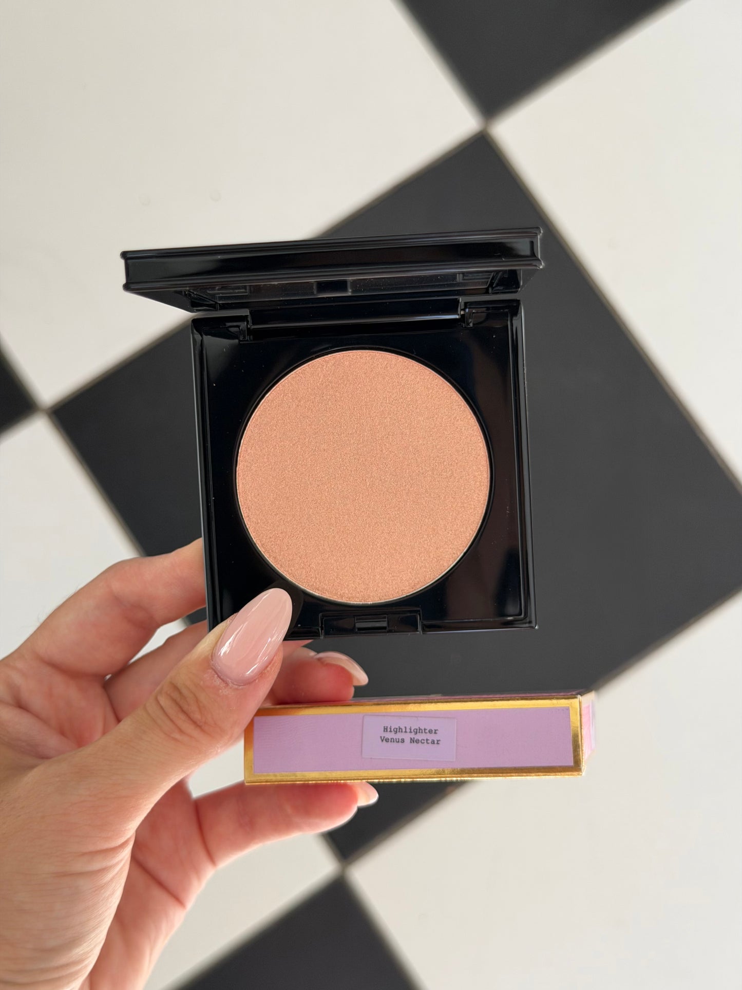 PAT McGRATH LABS Divine Glow Highlighter - Venus Nectar