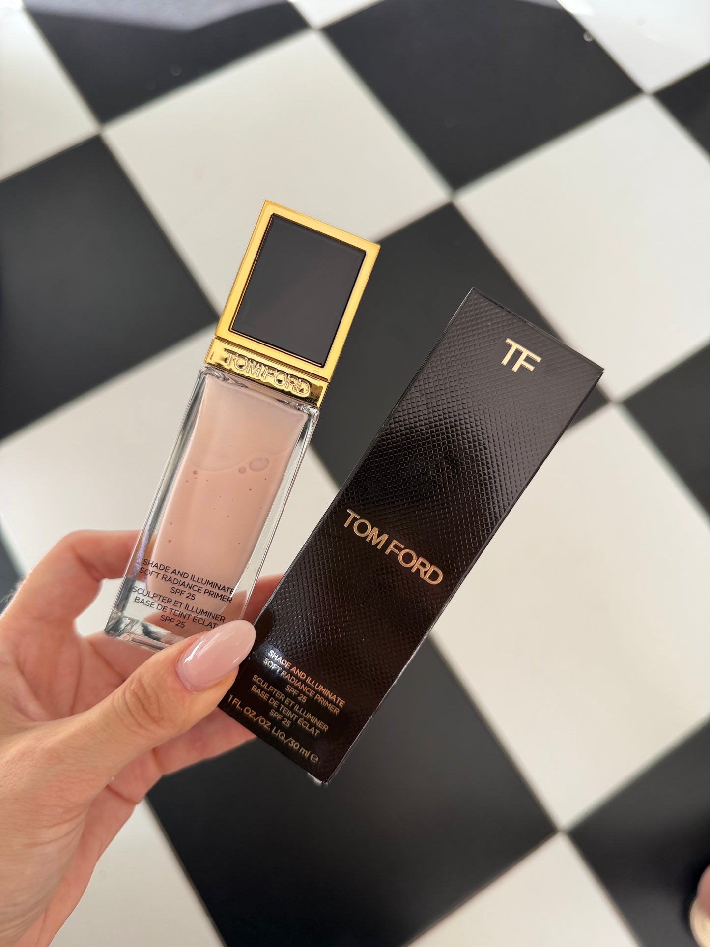 TOM FORD Shade And Illuminate Soft Radiance Primer Broad Spectrum SPF25