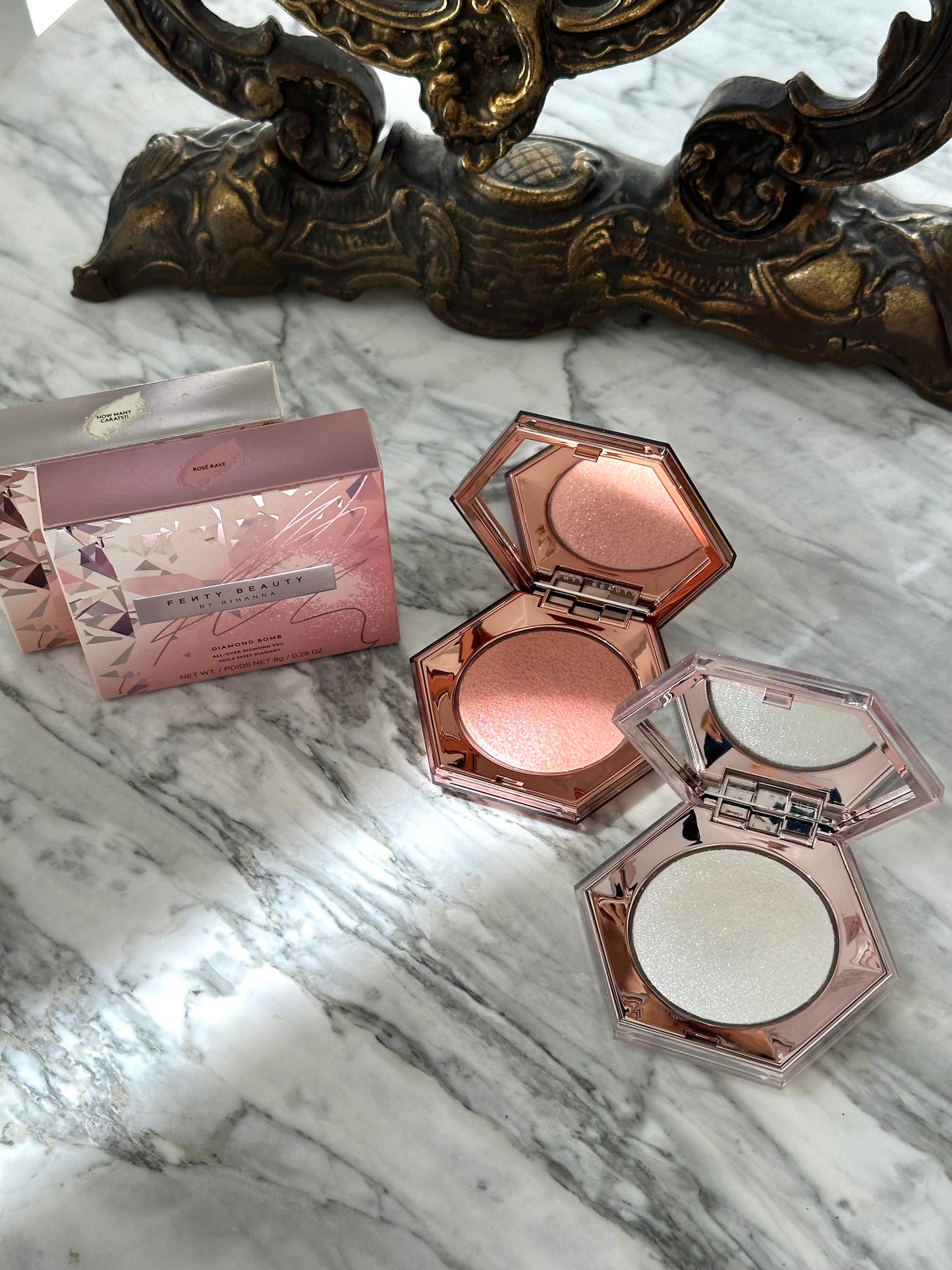 FENTY BEAUTY Diamond Bomb All-Over Diamond Veil Highlighter - Rosé Rave