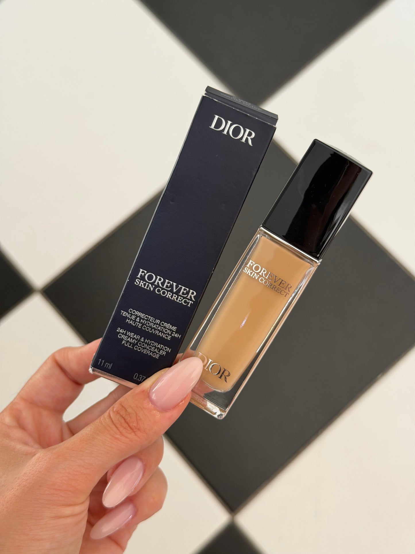 DIOR Forever Skin Correct (2WO)
Full-Coverage Concealer - 24h Hydration and Wear - No Transfer