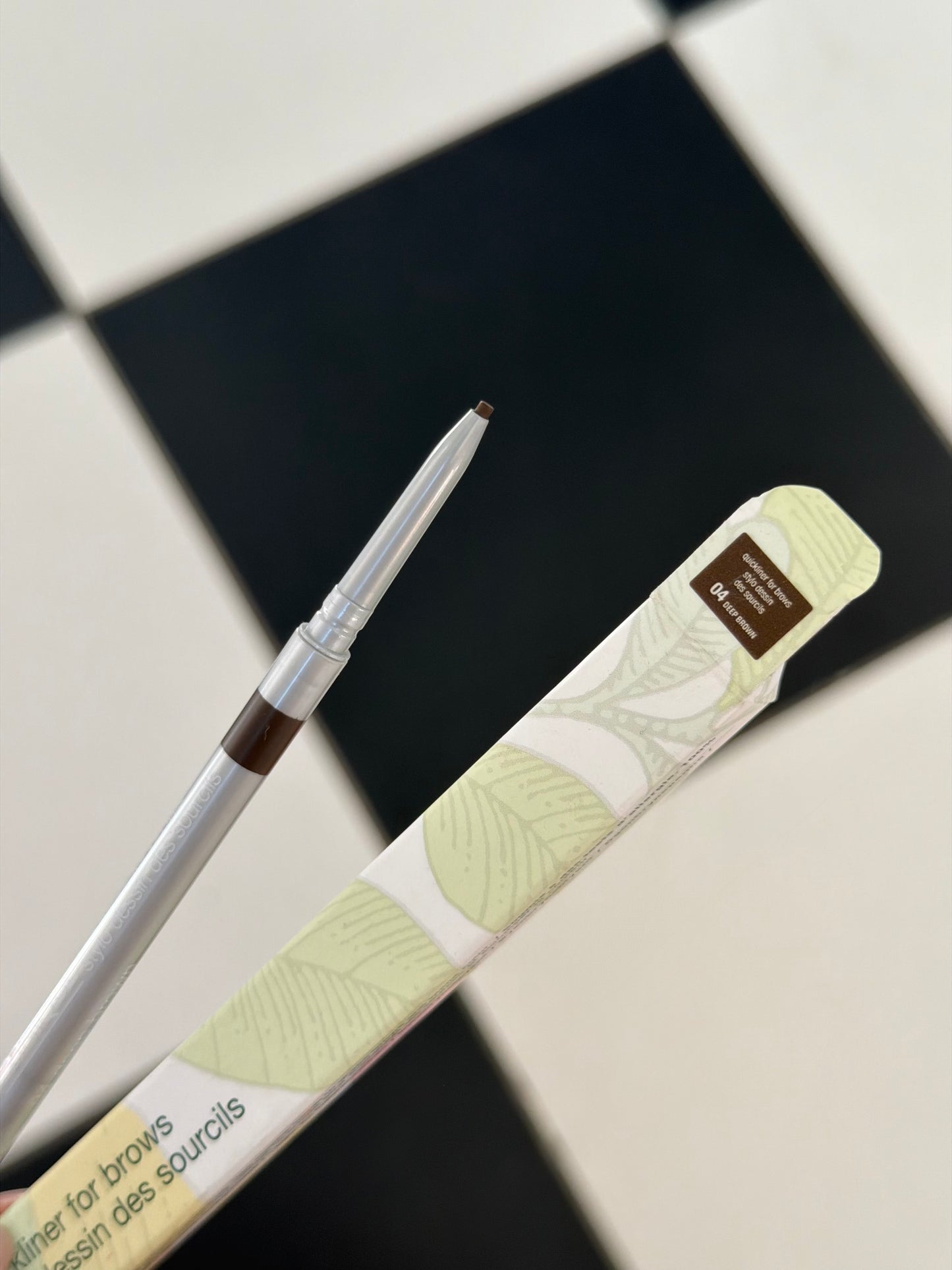CLINIQUE Quickliner™ For Brows Eyebrow Pencil (04)