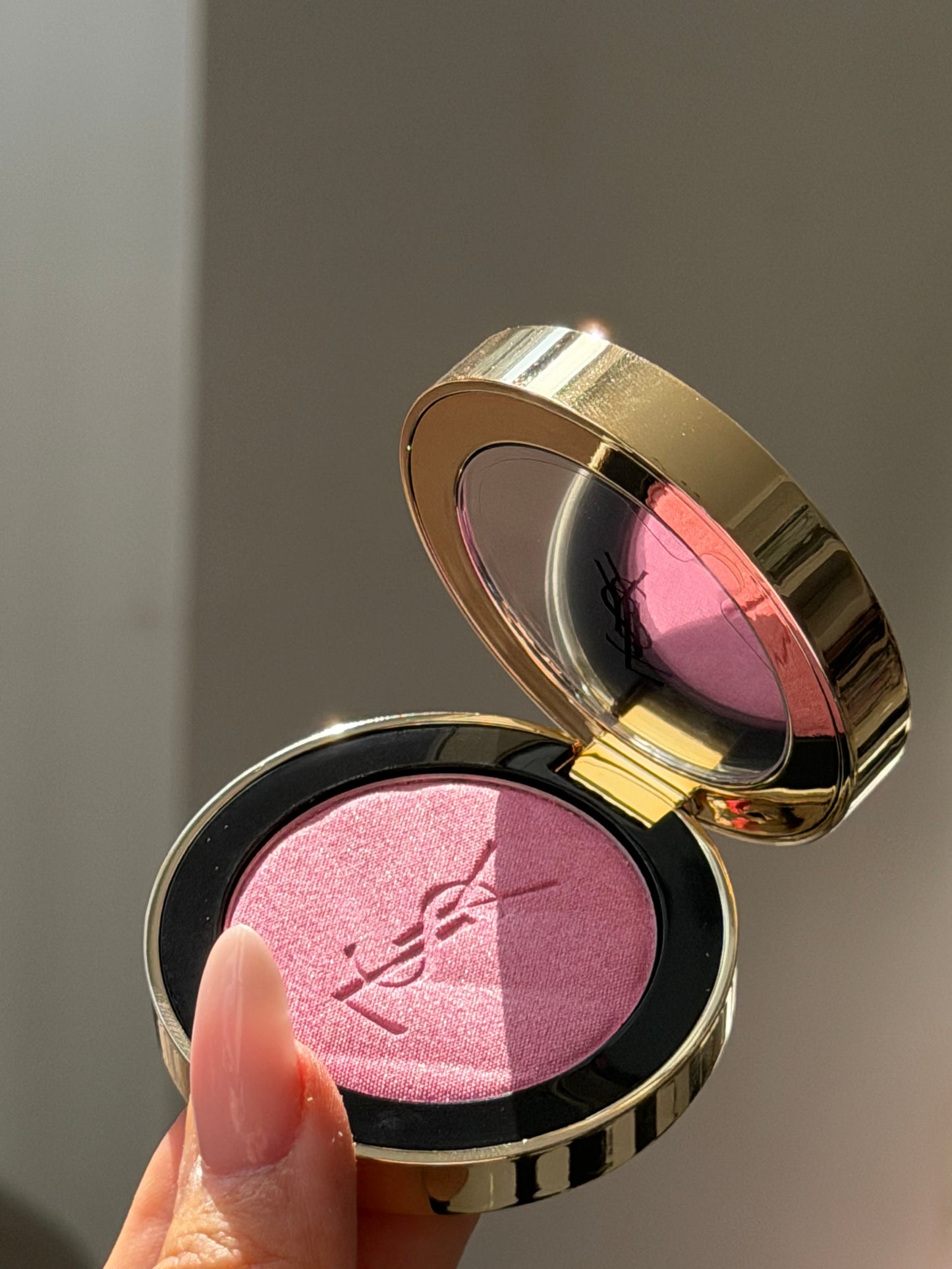 YSL Make Me Blush - Bold Blurring Blush (10)