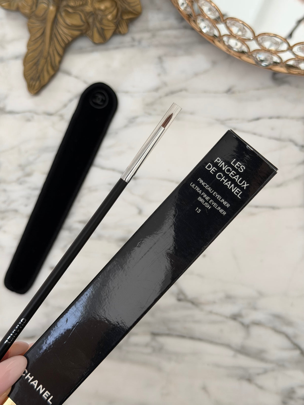 CHANEL Les Pinceaux De Chanel Ultra Fine Eyeliner Brush (13)