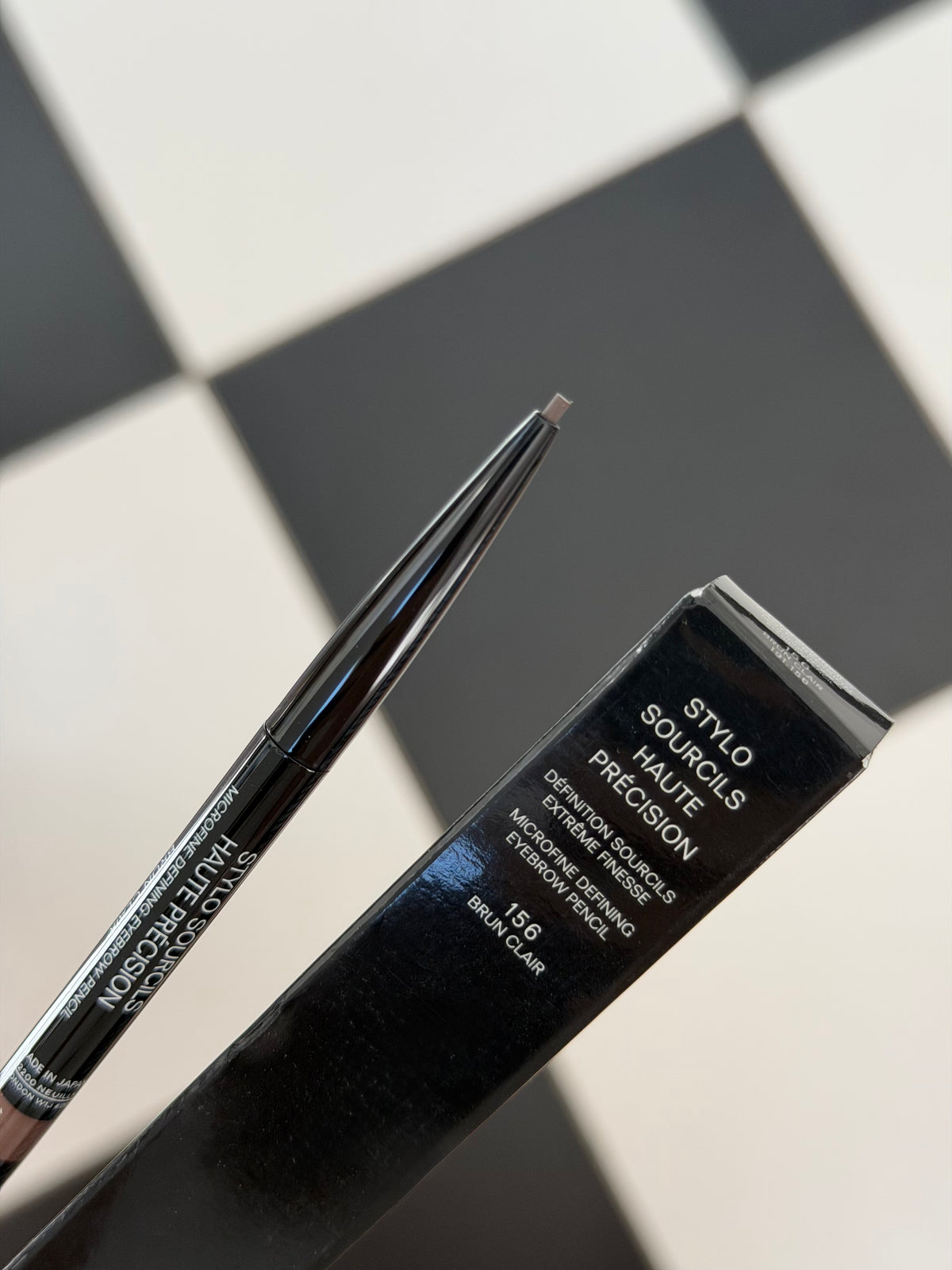 CHANEL Stylo Sourcils Haute Précision (156)
Microfine Defining Eyebrow Pencil