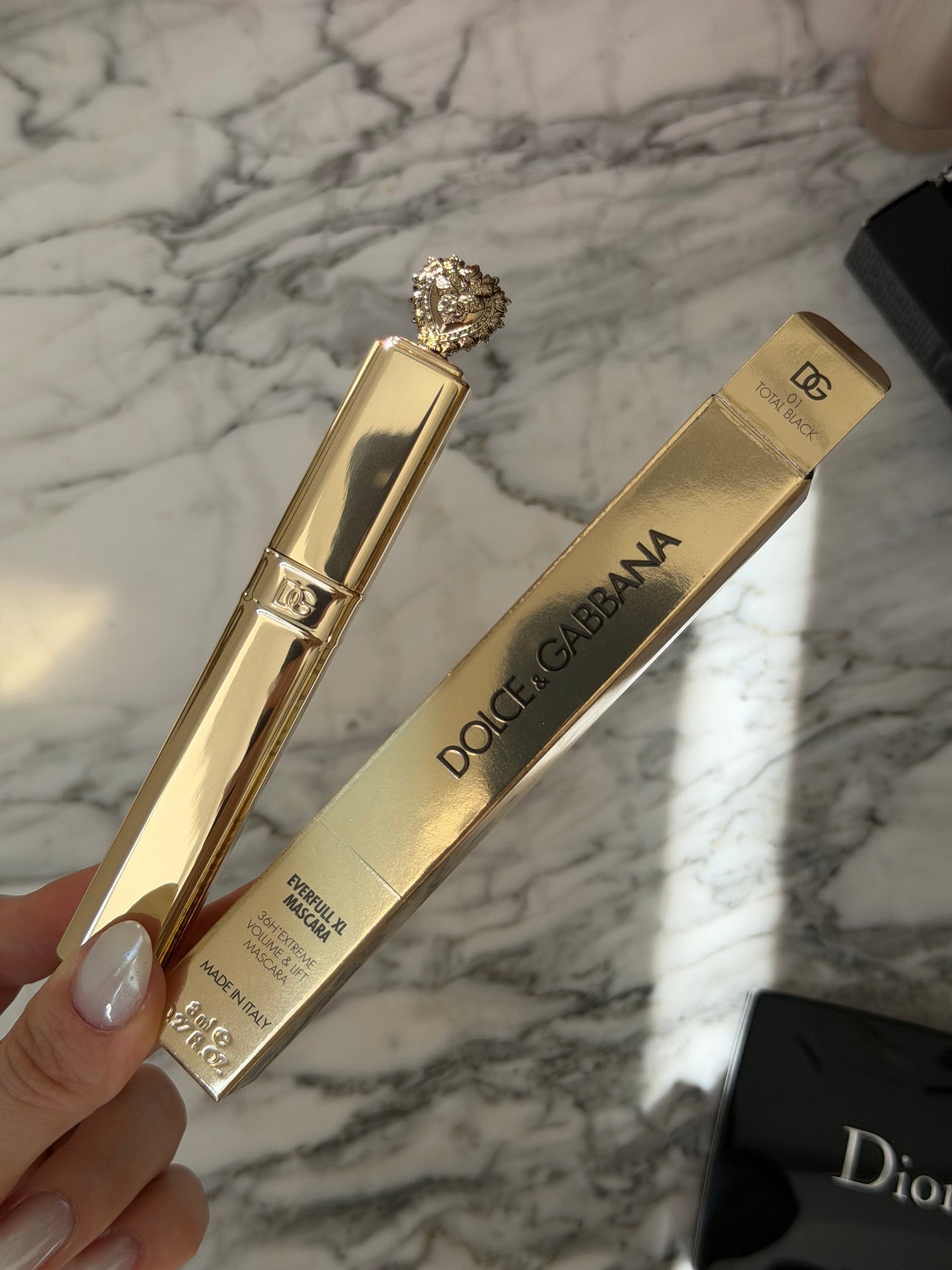 DOLCE&GABBANA
Everfull XL Mascara 36H Extreme Volume & Lift