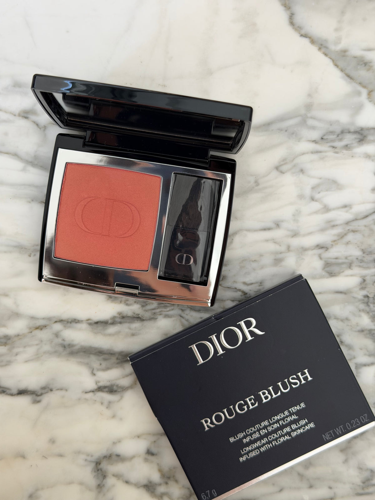 DIOR Rouge Blush
Couture Colour Makeup - Long Wear (219)