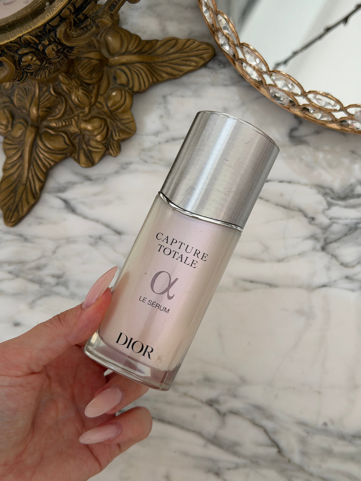 DIOR Capture Totale Le Sérum
Face and Neck Youth Revealing Serum