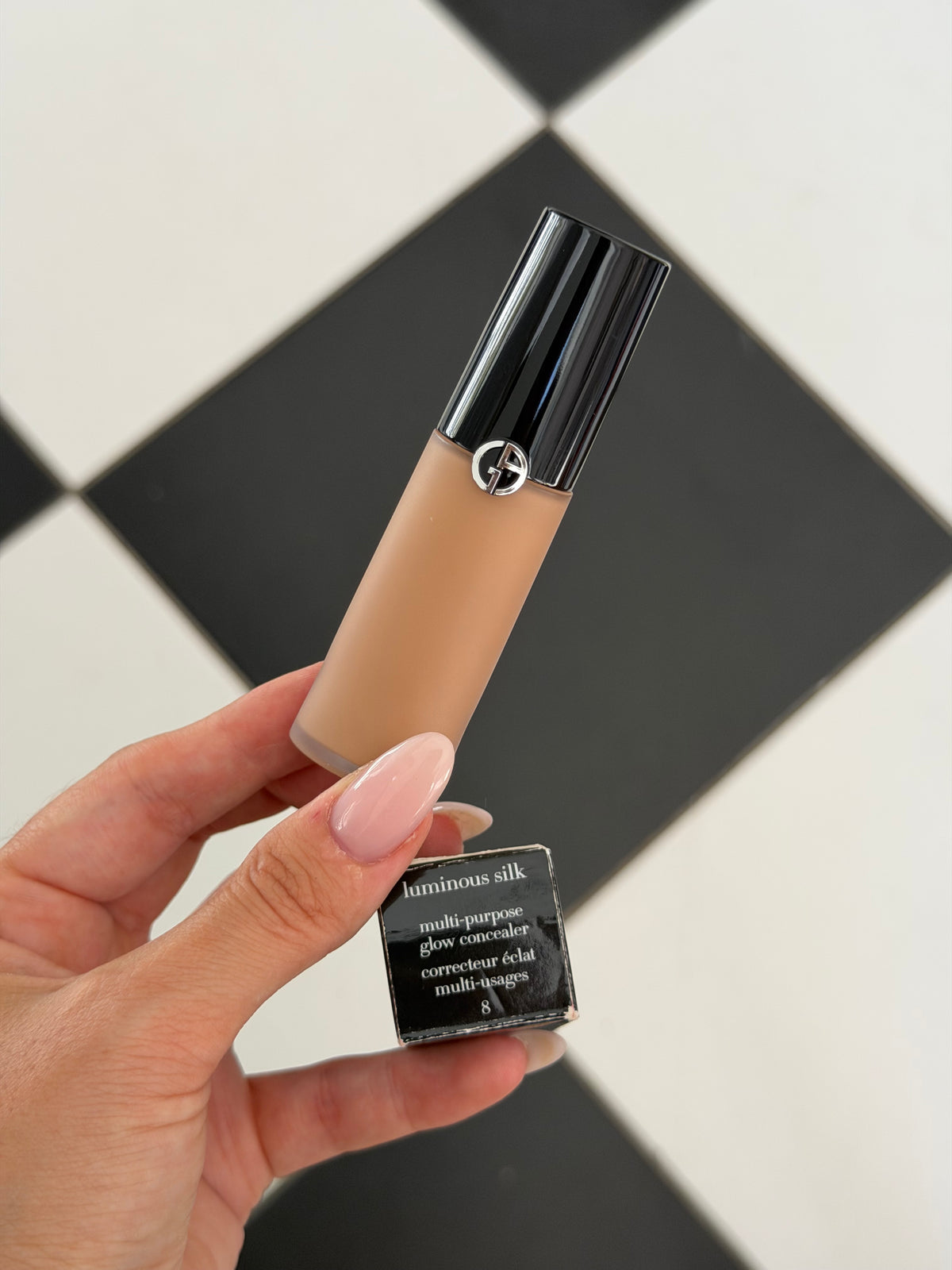 ARMANI Luminous Silk Hydrating & Brightening Concealer (8)