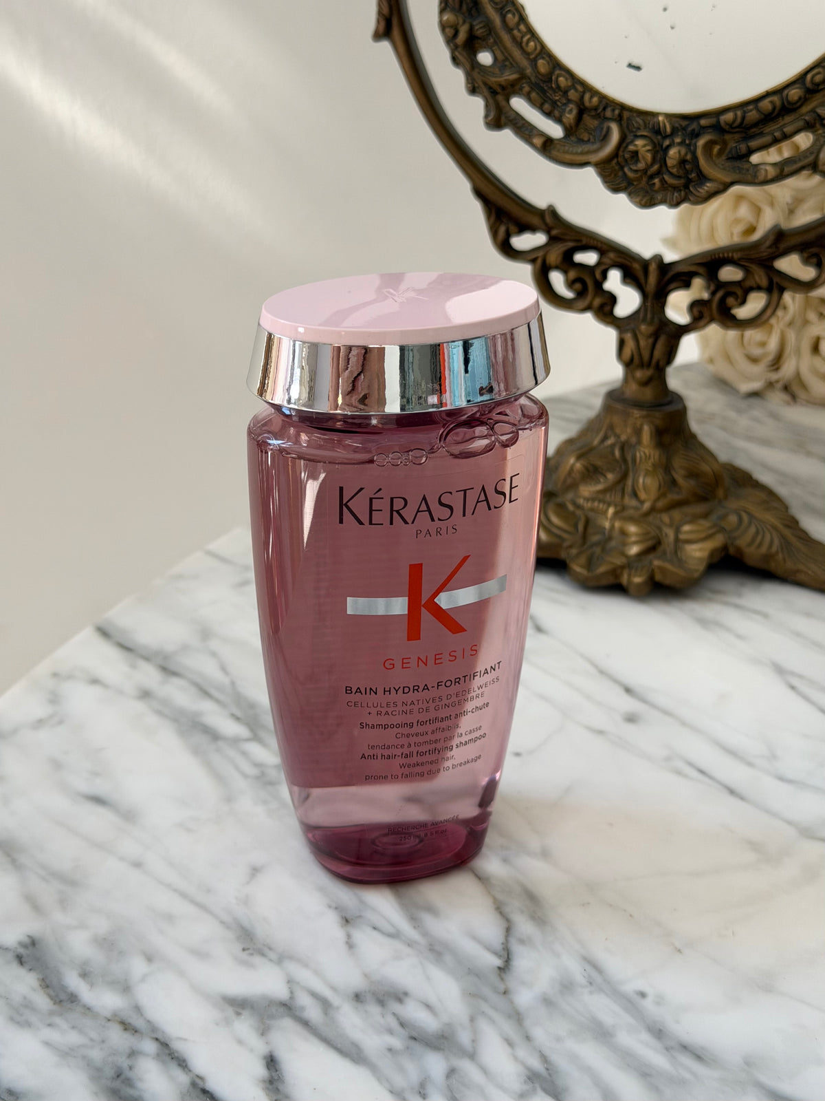 KÉRASTASE Genesis
Bain Hydra-Fortifiant Shampoo
For Normal To Oily, Weakened Hair