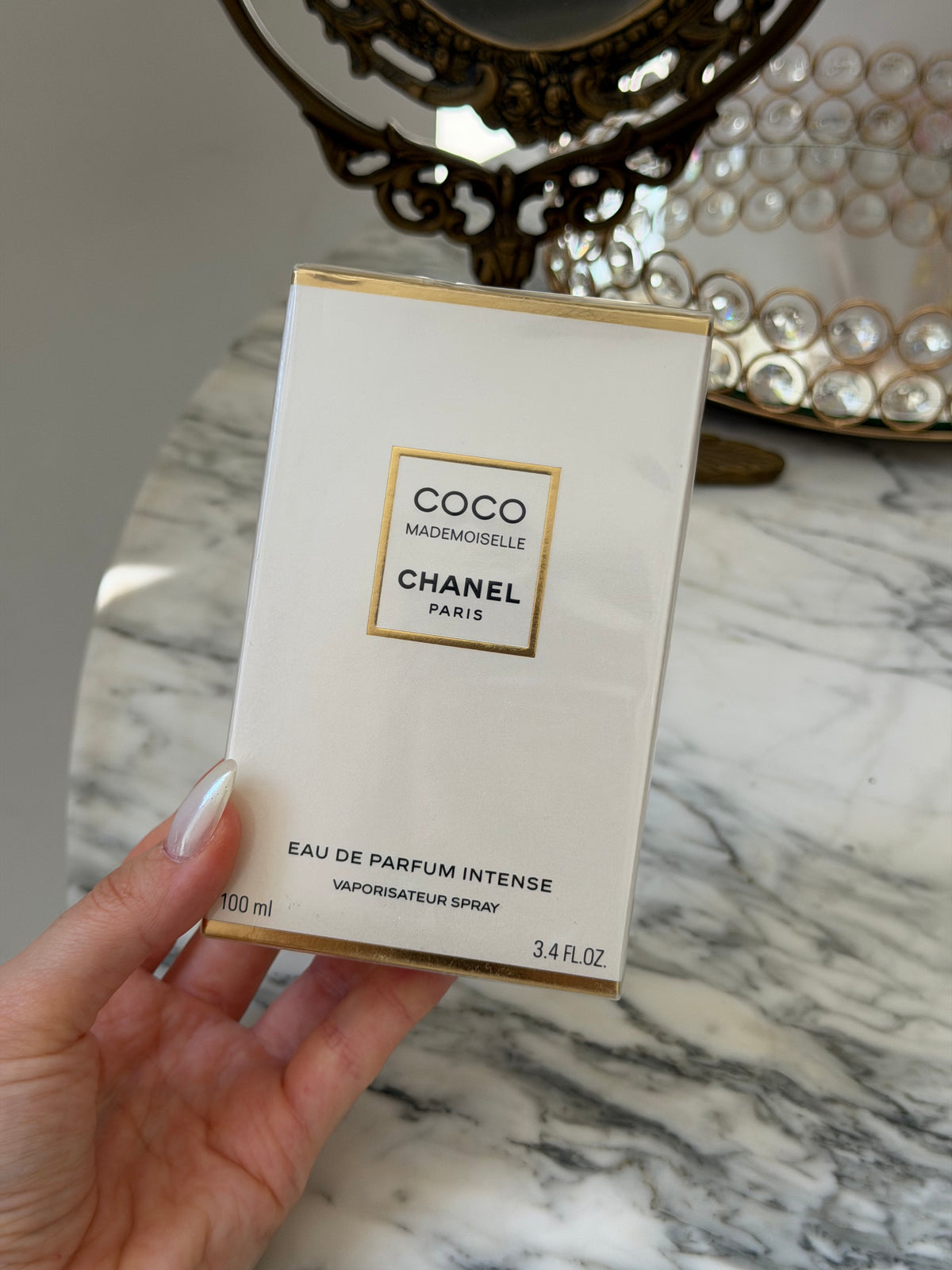 CHANEL Coco Mademoiselle
Eau De Parfum Intense