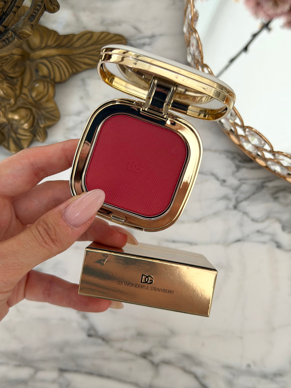 DOLCE & GABBANA
Cheek&Eyes Match - Lasting Blush & Eyshadow Powder (05)