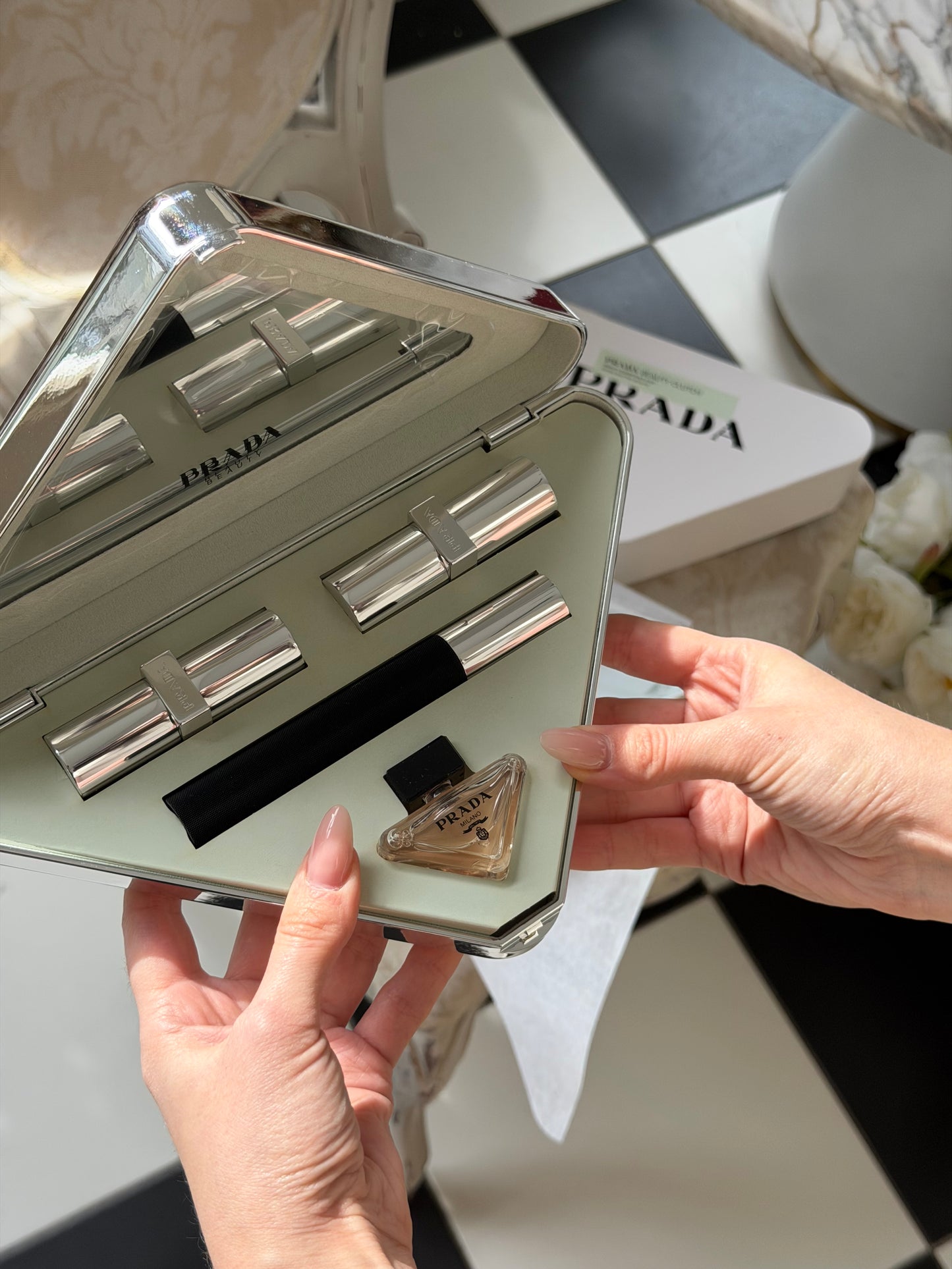PRADA Beauty Clutch Essentials Case Set