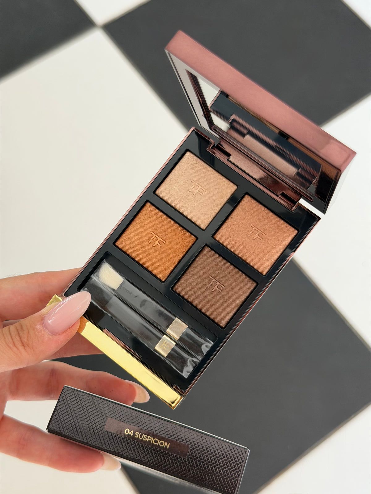 TOM FORD
Beauty Eyeshadow Color Quad Palette - Suspicion