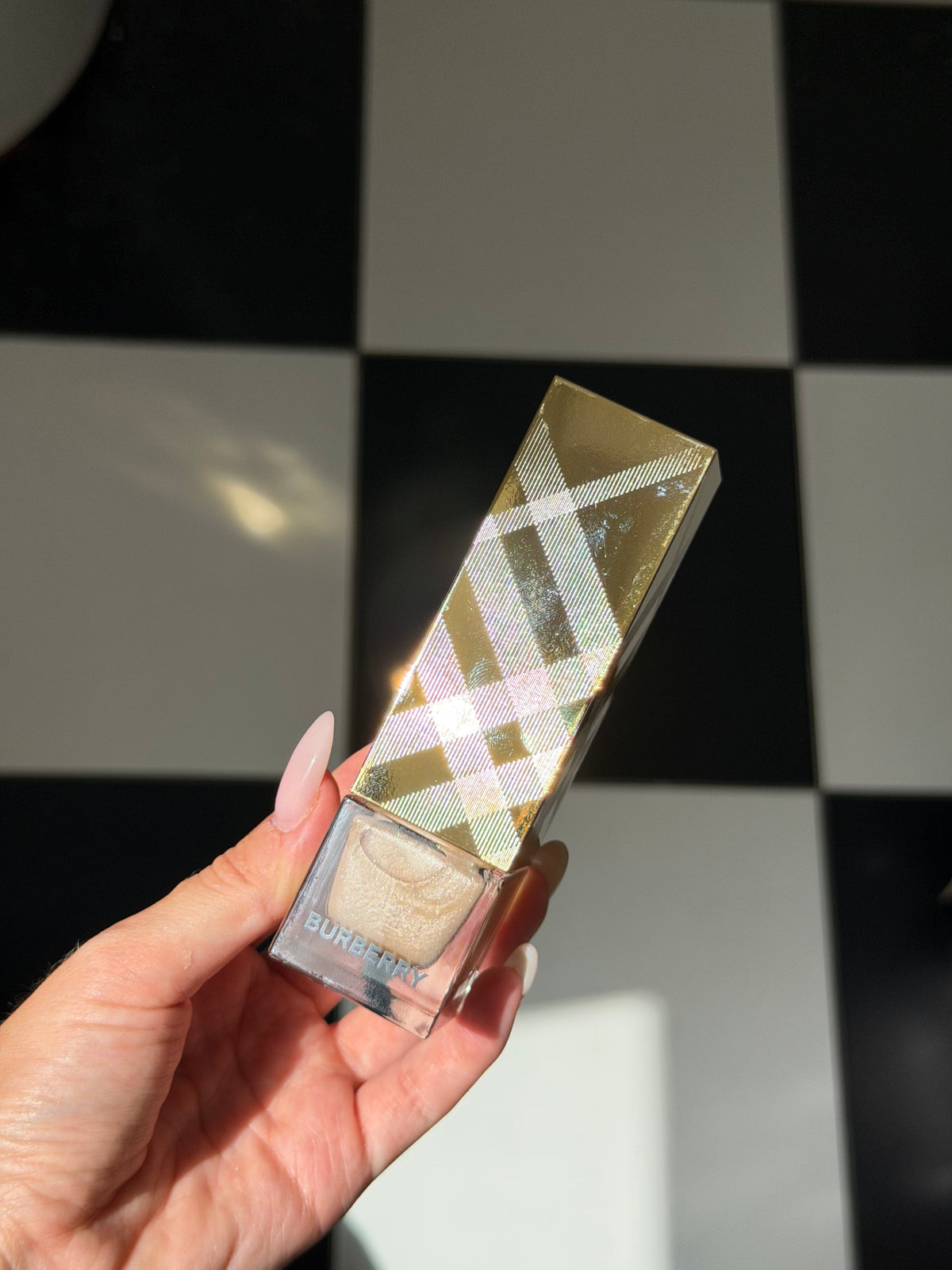 BURBERRY
Beyond Radiance Primer
Bare Glow