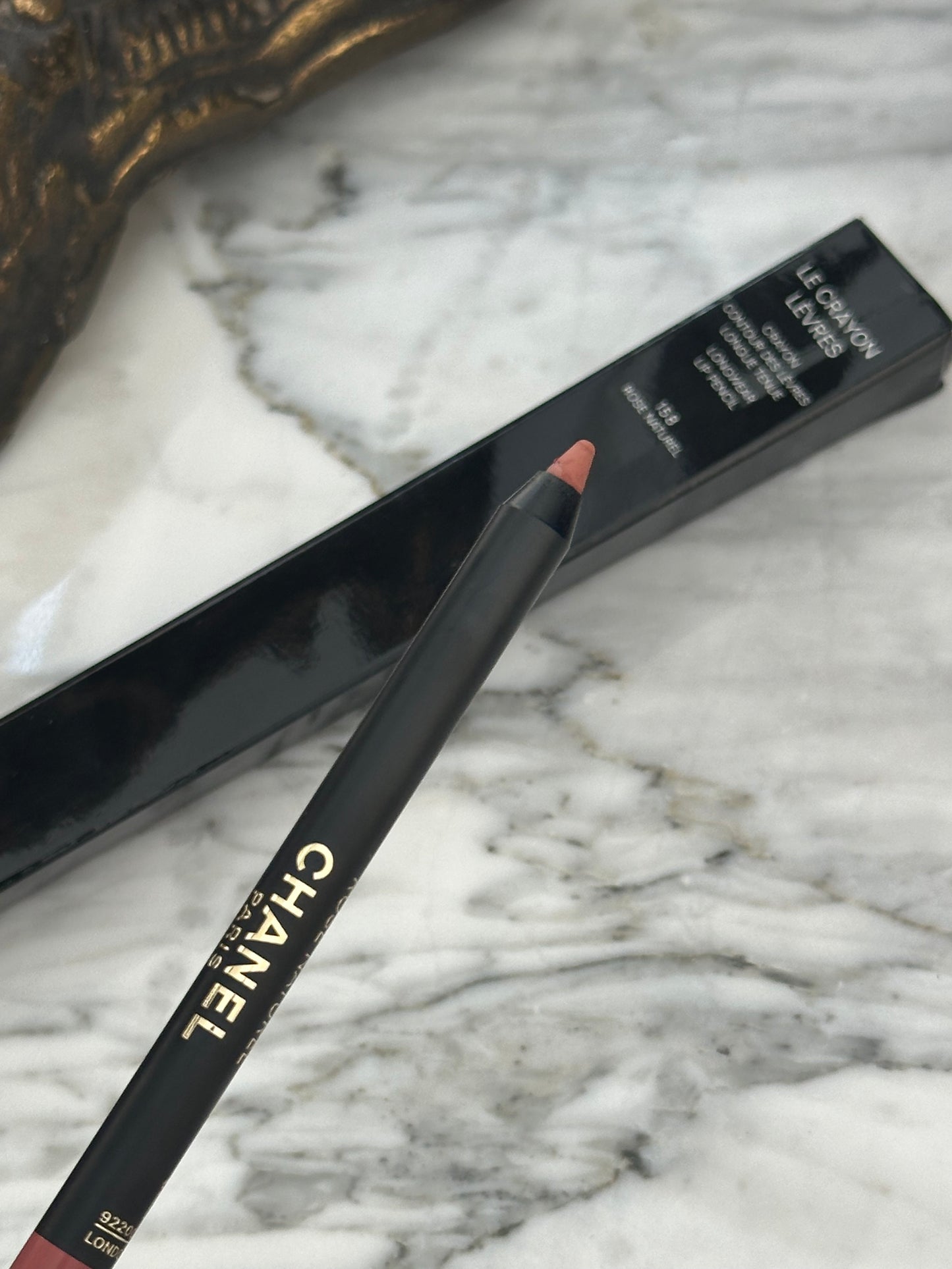 CHANEL Le Crayon Lèvres
Longwear Lip Pencil (158)
