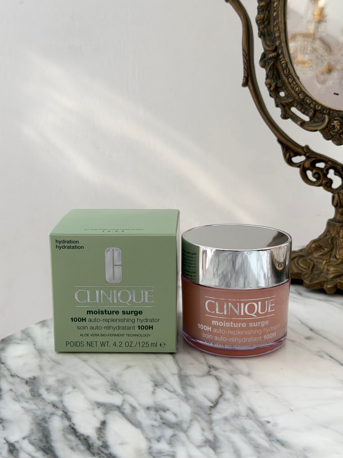 CLINIQUE Moisture Surge™ 100H Auto-Replenishing Hydrator