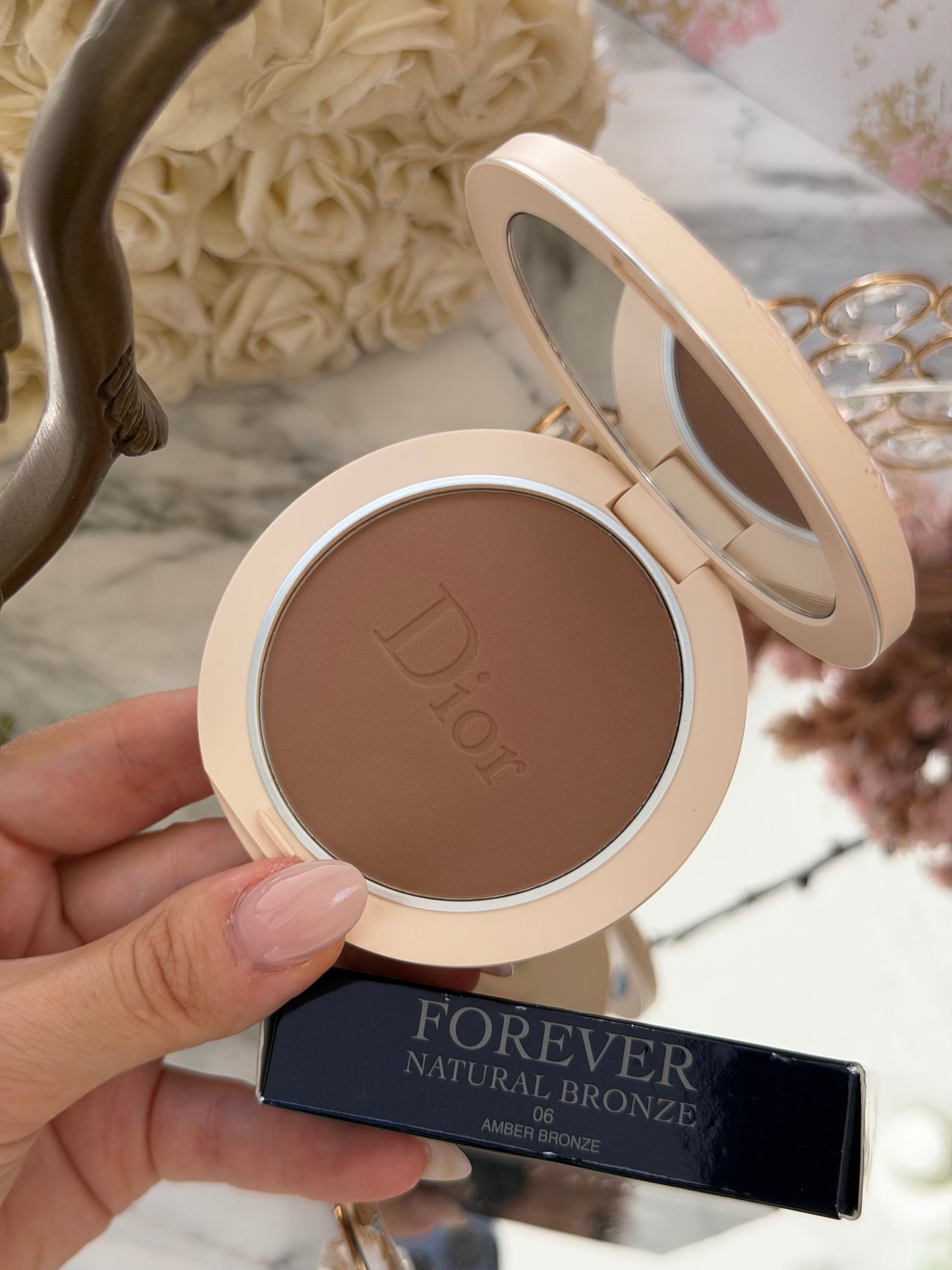 DIOR Forever Natural Bronze
Healthy Glow Bronzing Powder (06)