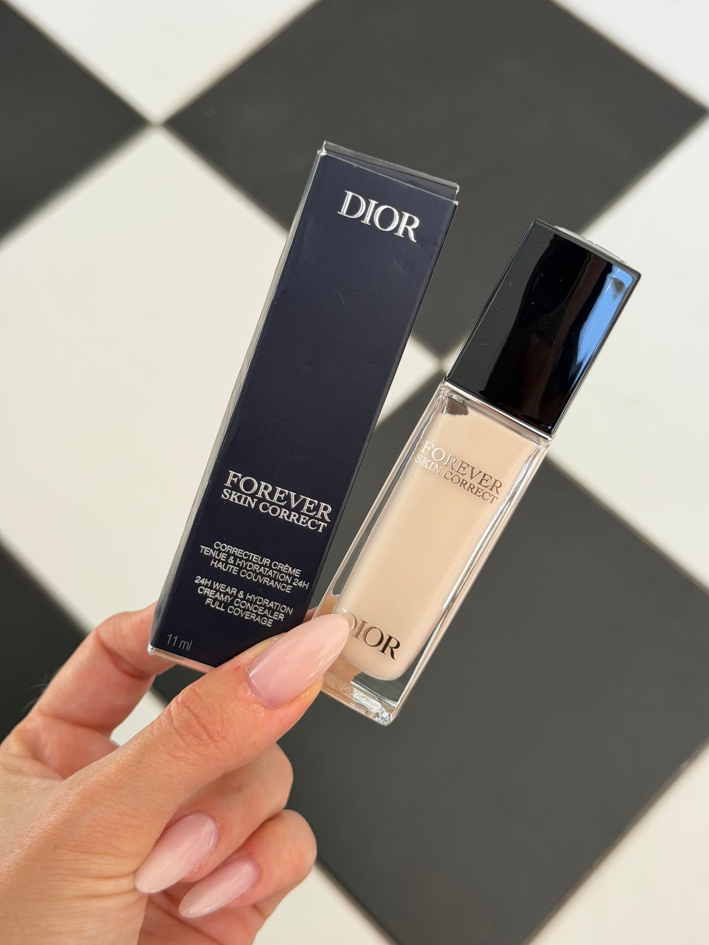 DIOR Forever Skin Correct (00)
Full-Coverage Concealer - 24h Hydration and Wear - No Transfer