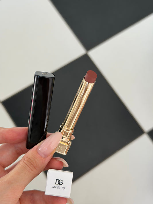 DOLCE&GABBANA My Comfy Matte Lipstick - My 01.10
Instant Rich Color & Hydration Lip Stylo