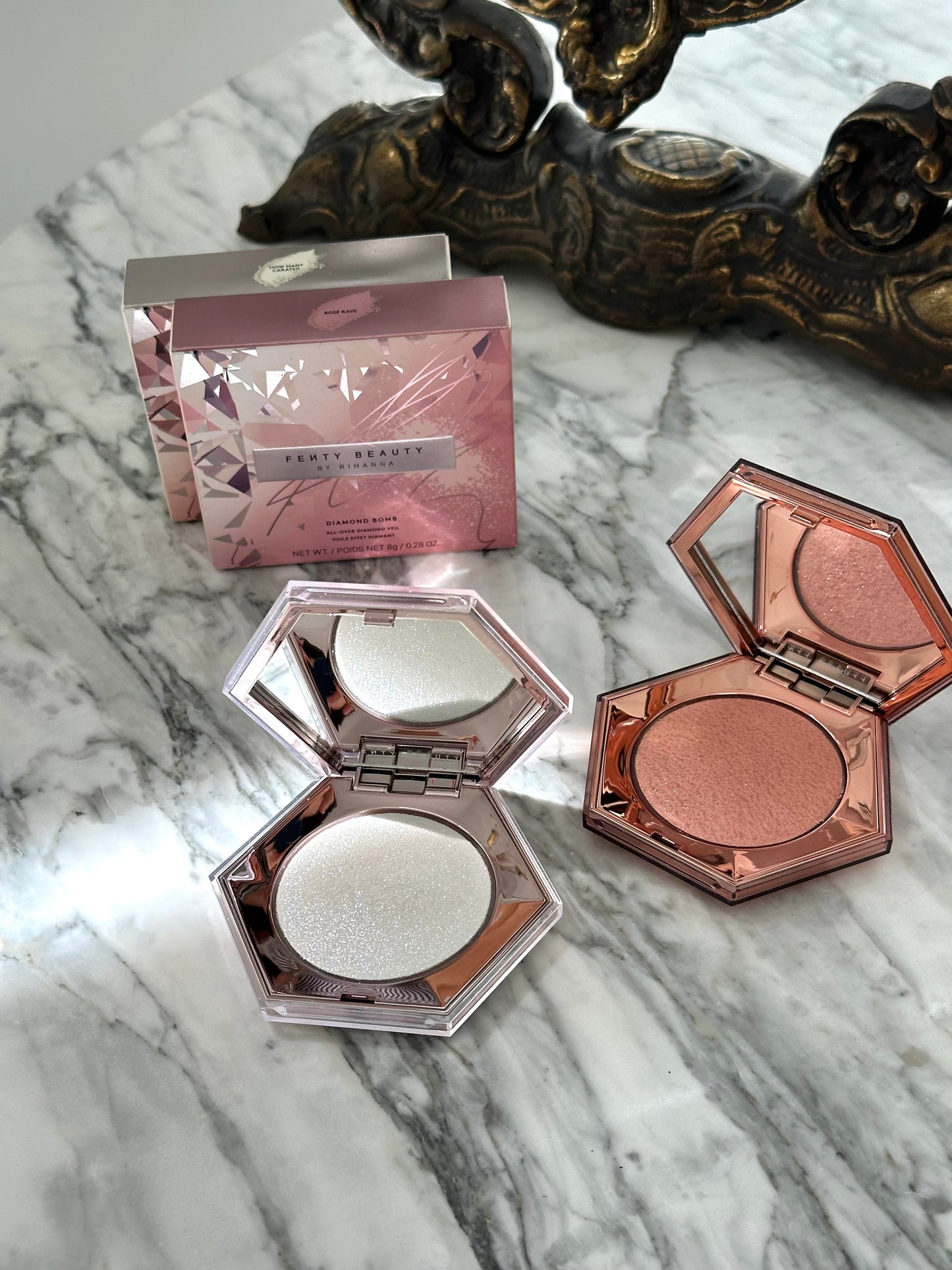 FENTY BEAUTY Diamond Bomb All-Over Diamond Veil Highlighter - Rosé Rave