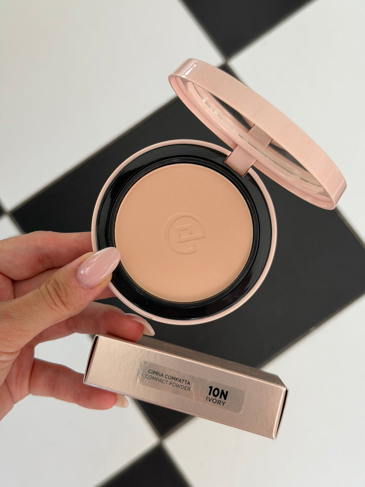 COLLISTAR
Impeccabile Compact Powder - Ivory