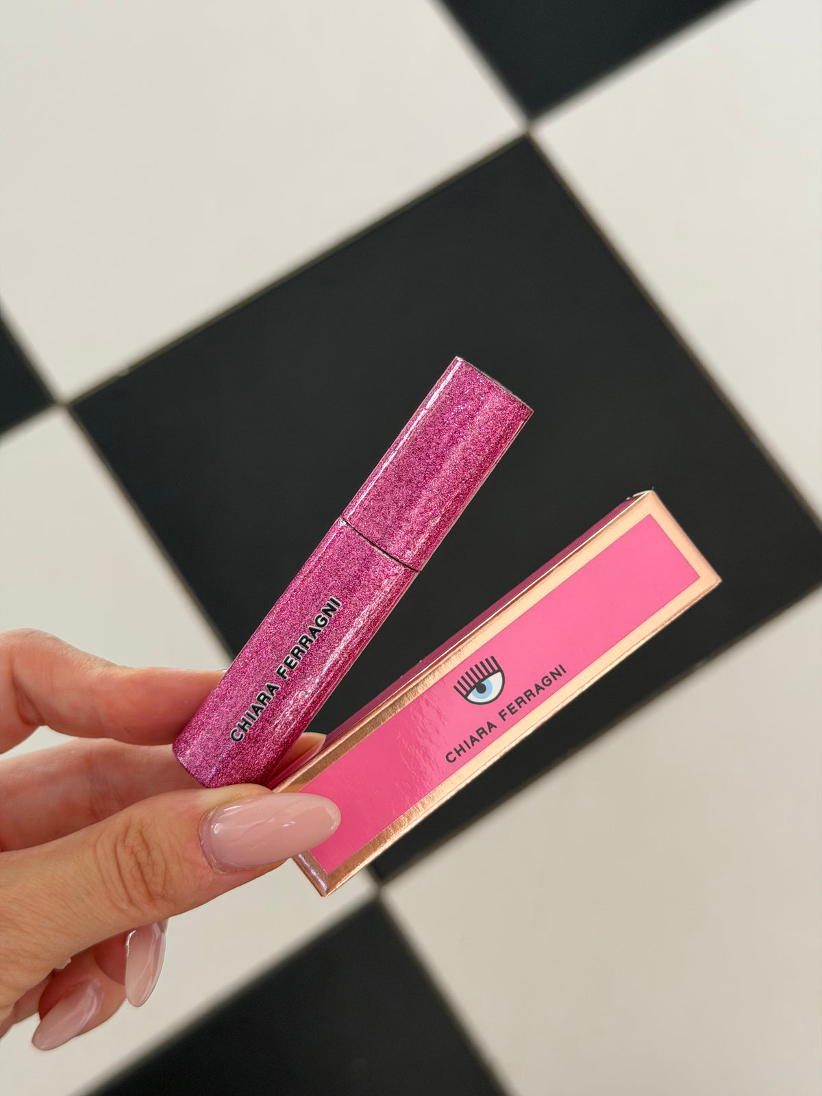 CHIARA FERRAGNI Brow Gel - Don’t Move