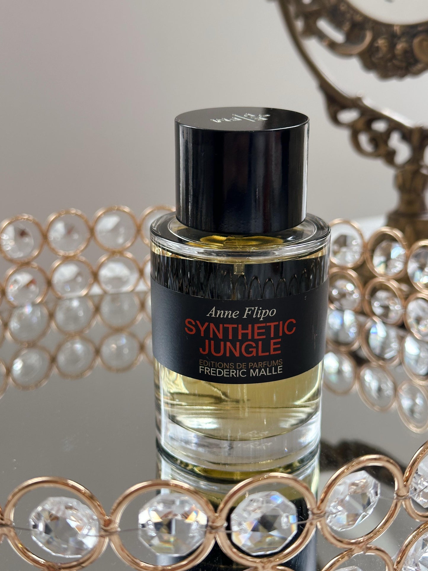 FREDERIC MALLE Synthetic Jungle
by Anne Flipo
Eau de Parfum - Floral Woody Green Notes